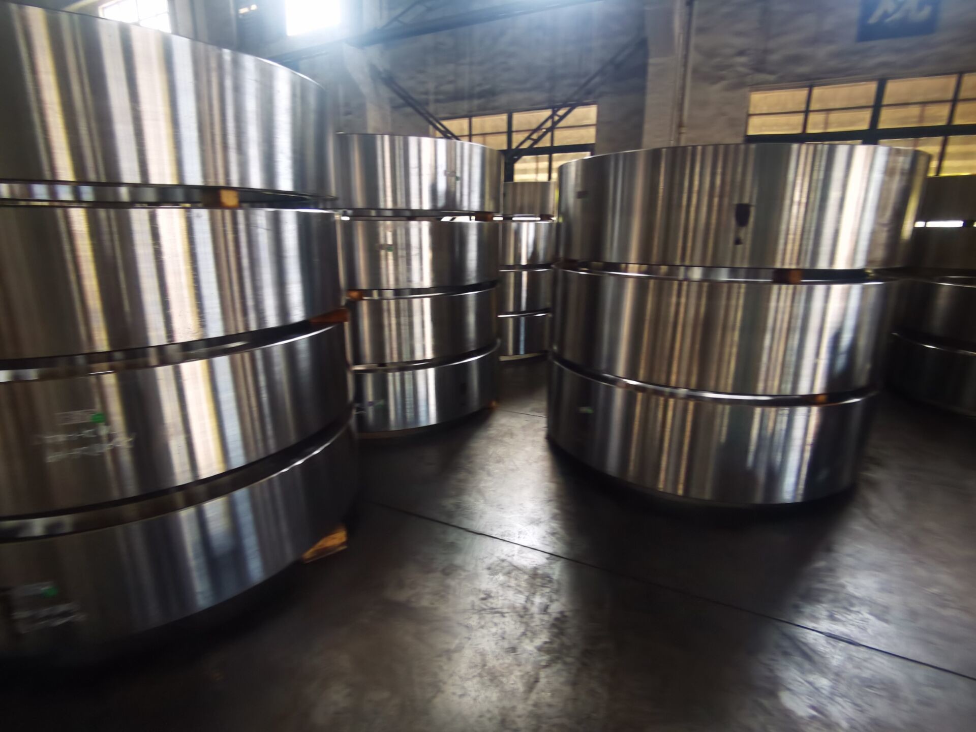 硬度240～320の鍛造鋼リング（降伏強度650MPaを含む） - 強度と長寿命のために設計