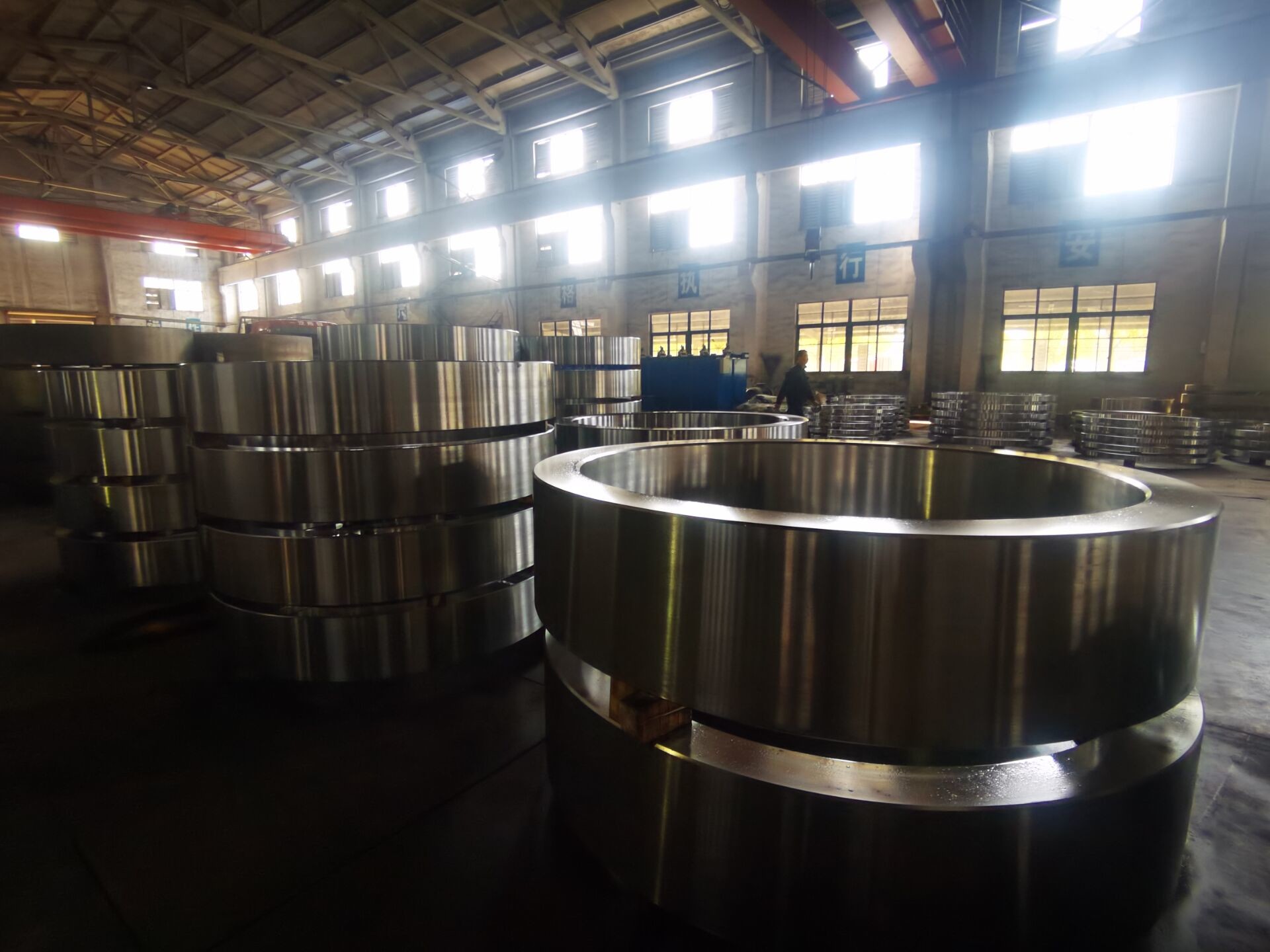 熱処理 QT 鋳造鋼リング 寸法精度 1000 ~ 7800mm 構造および重労働産業に理想的です