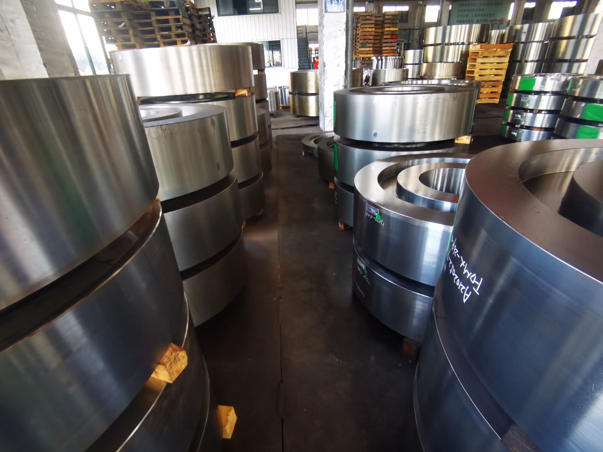 ギアボックスリング 鍛造リング 鍛造鋼 ギアボックスおよび産業機械用途向けの耐久性のある精密コンポーネント